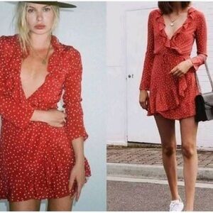 REALISATION PAR The Alexandra Dress in Red Star Print